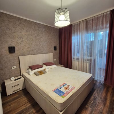 Alquiler de cómodos apartamentos de 2 habitaciones, 55 m², zona Casa de Cultură, Constanza, Rumanía